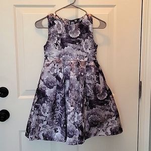 Imoga Dress, Girls Size 10, grey/white/silver with flower and butterfly print